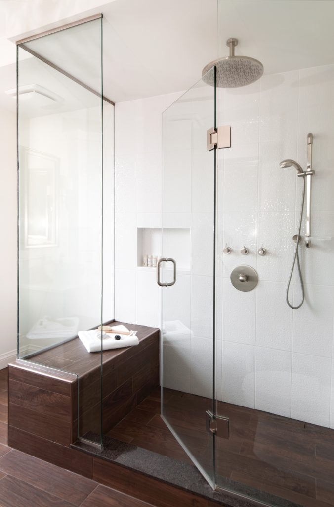 Shower with Bench and Niche