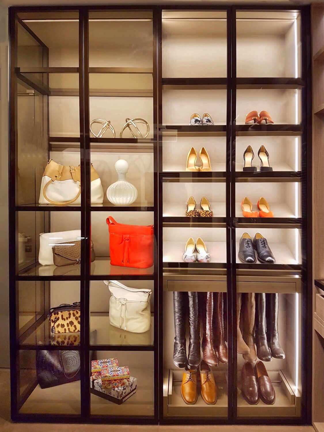 luxury closets to live inall day - eggersmann