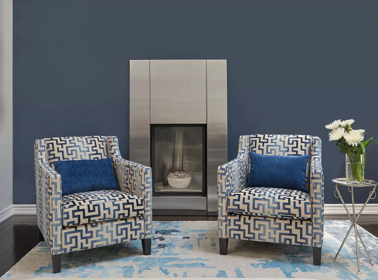 Hale Navy by Benjamin Moore Colour Review