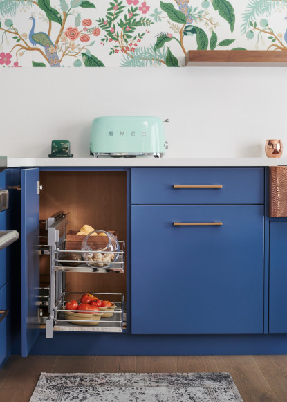 kitchen-cabinet-organization-kitchen-storage-hafele-corner-flex-unit
