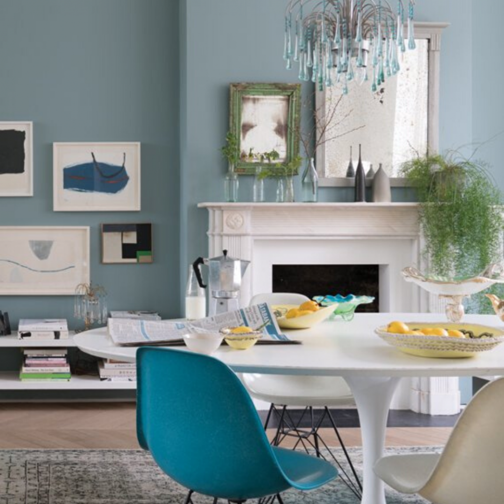 Oval Room Blue