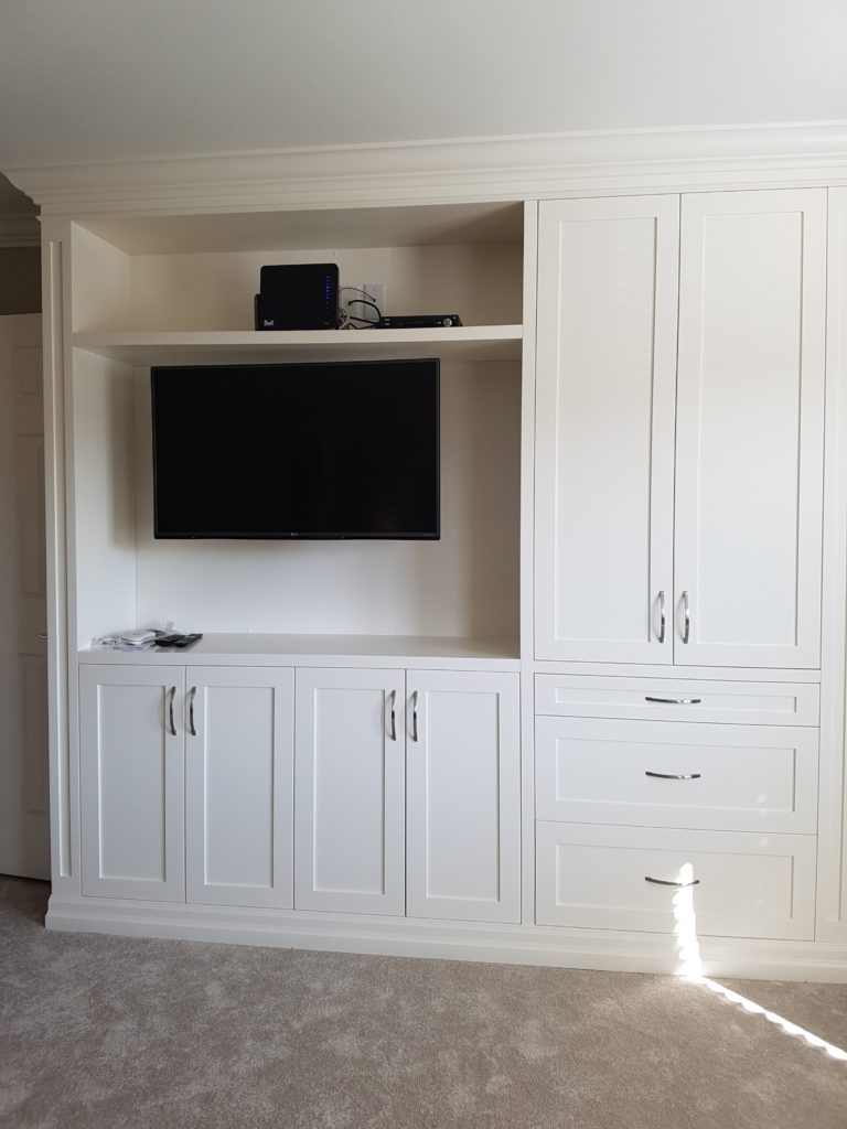 Custom Built Ins Without The Shelf