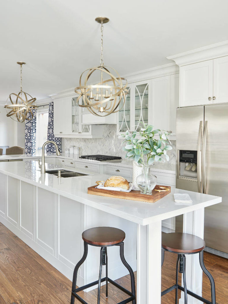 Custom White Kitchen With Brass Pendants Claire Jefford 1