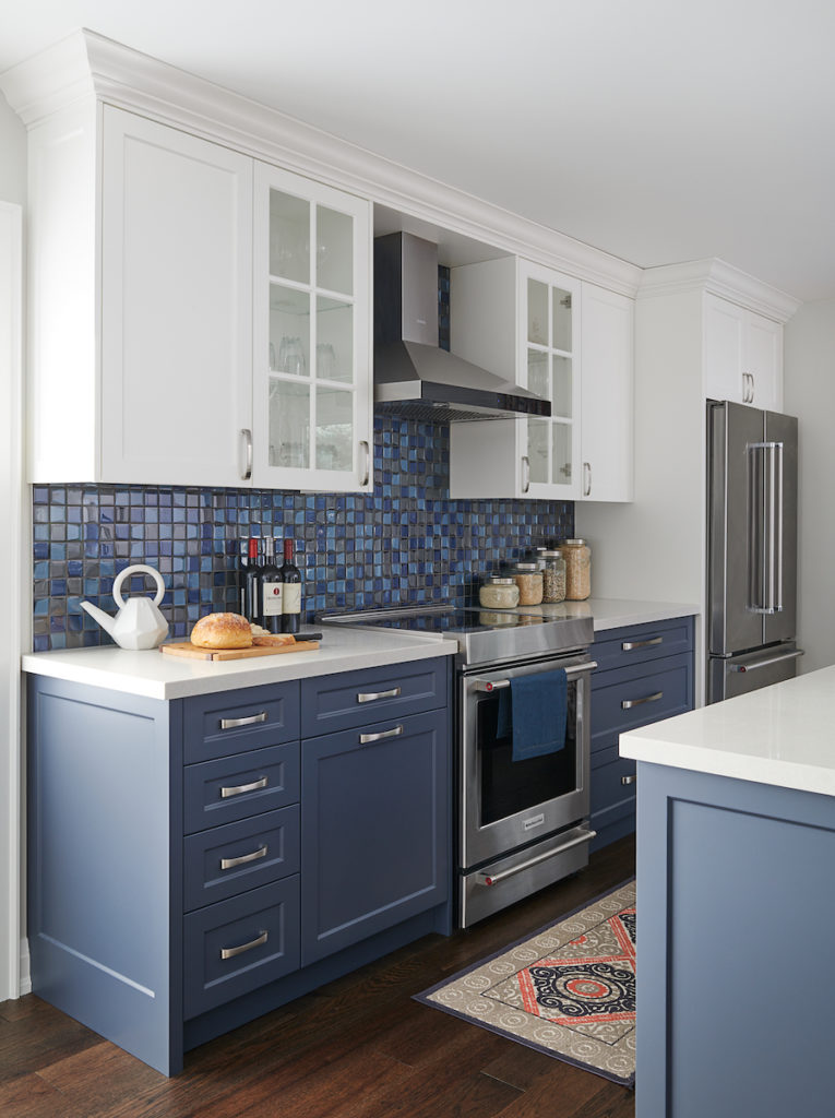 Blue And White Kitchen Gray Counters Dark Hardwood Flooring Glass Cabinets