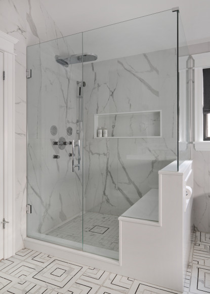 glass-shower-marble-tile-white-bench-seat-shower-niche-rainfall-showerhead